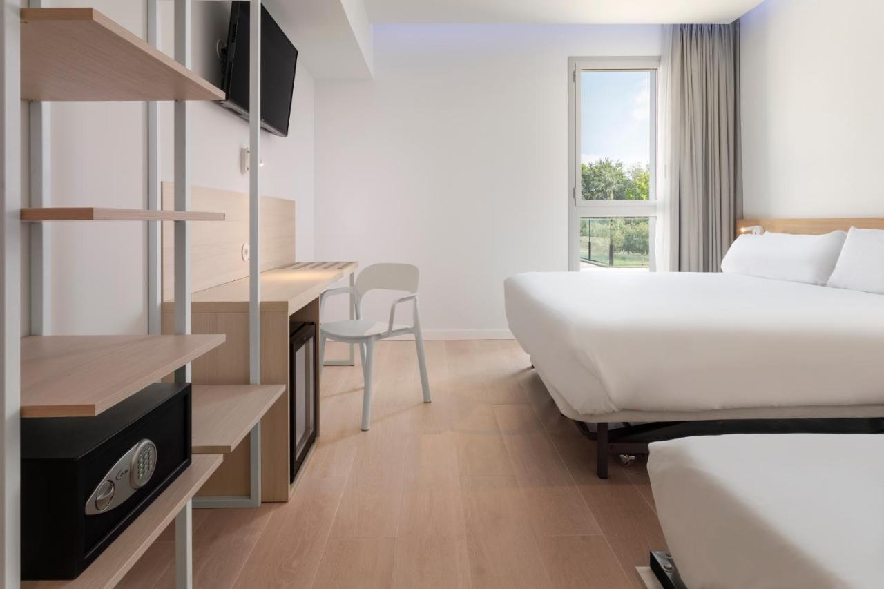 B&B Hotel Lleida Dış mekan fotoğraf